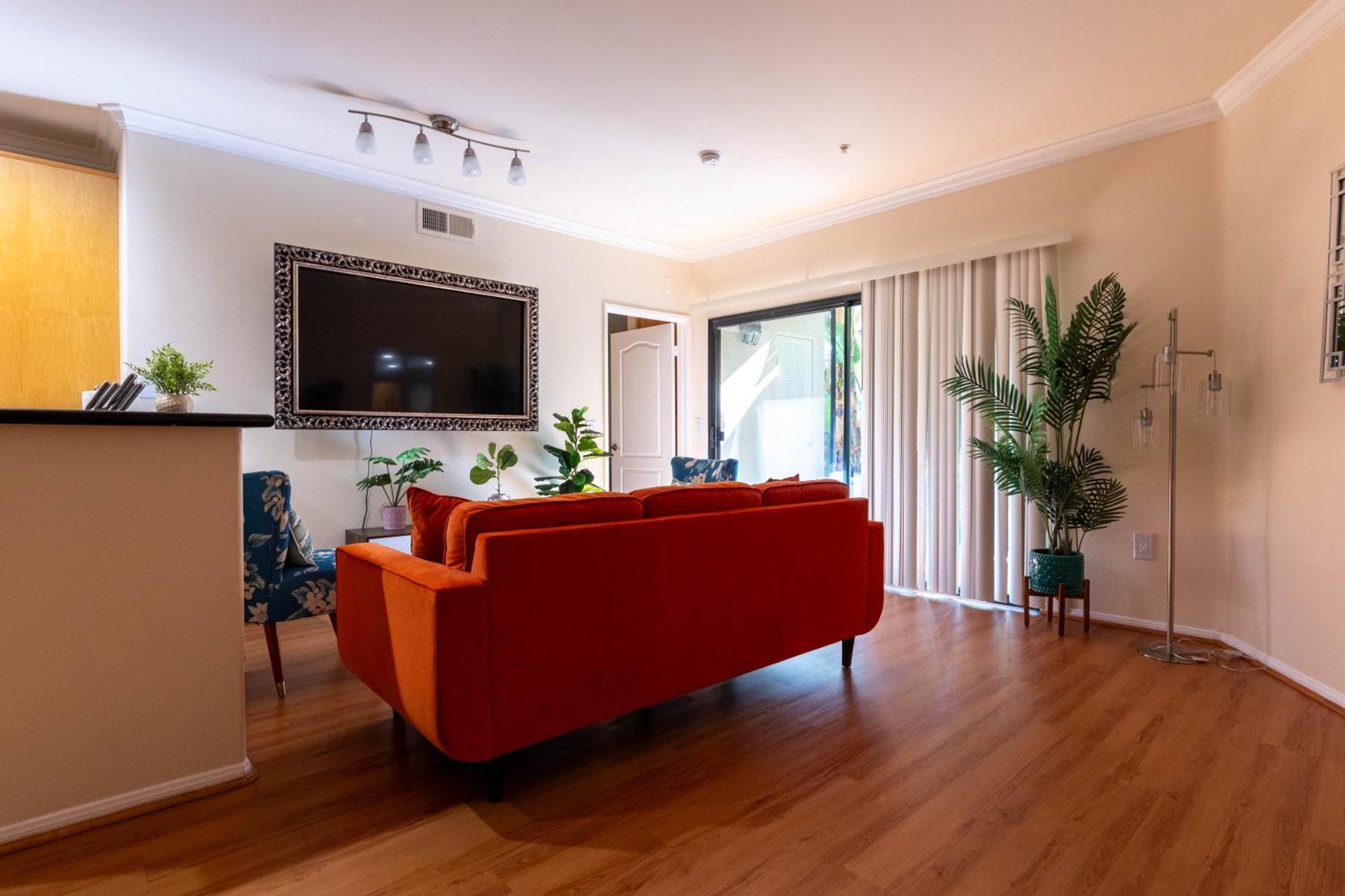 Urban Haven At Orsini Los Angeles